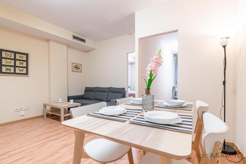 #10Oca7 - Apartamento En Vista Alegre Мадрид Екстер'єр фото